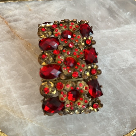 RED WOMEN BRACELET - Picture 9 of 14